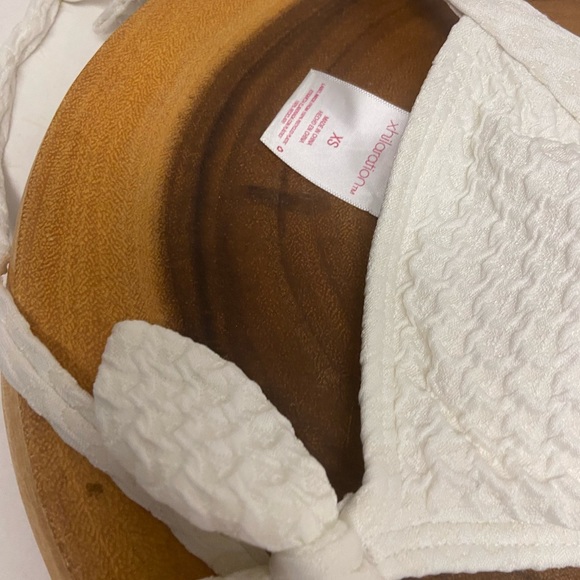 Xhiliration Scalloped Scaled 2 Piece Bikini Set - Picture 2 of 6